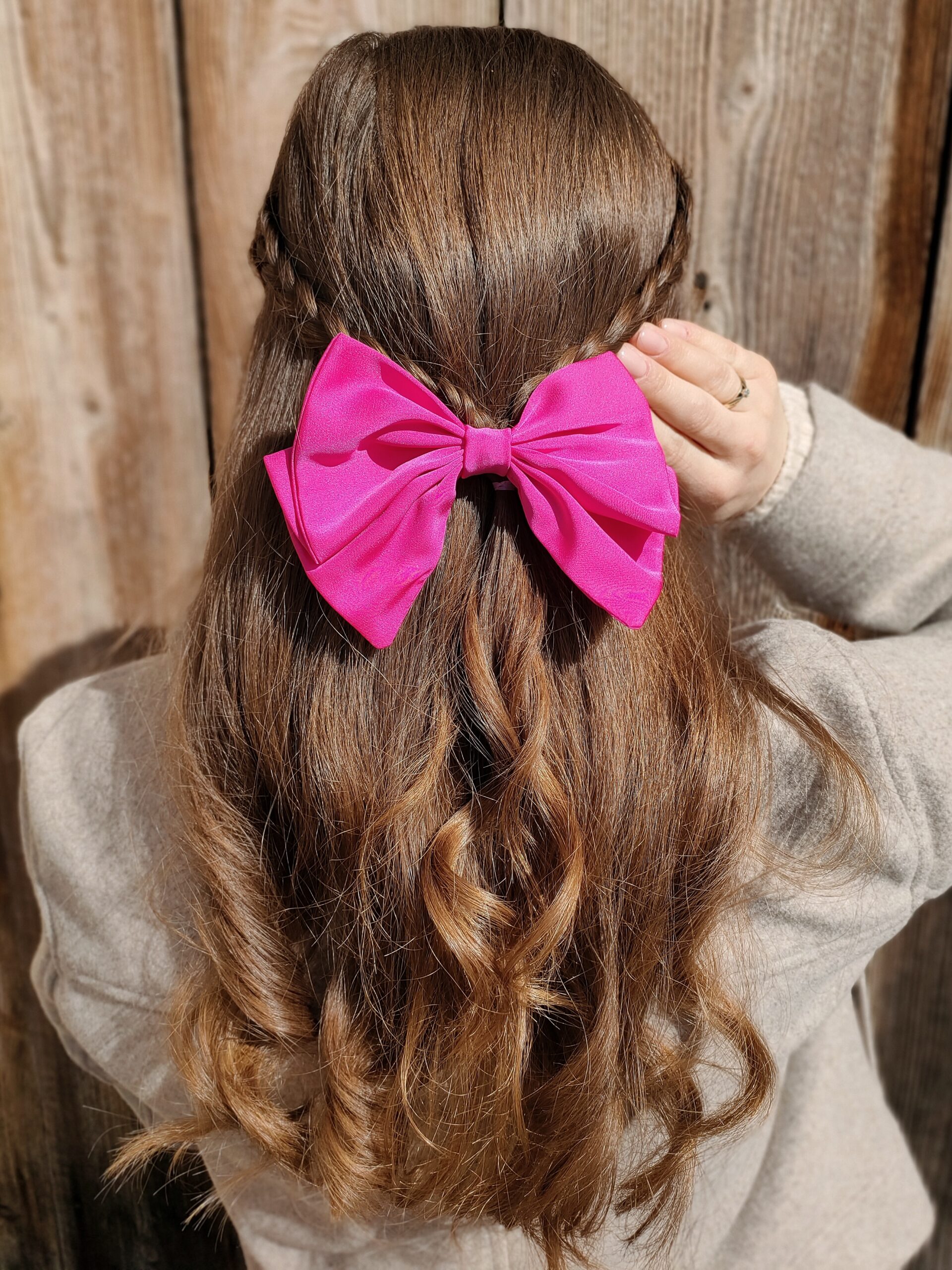 Mała kokarda do włosów amarantowa handmade – Zszywka