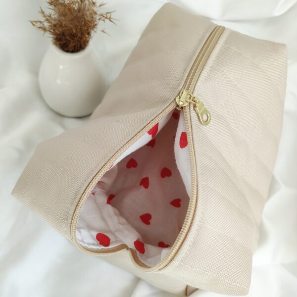 Kosmetyczka box handmade beżowa – Zszywka