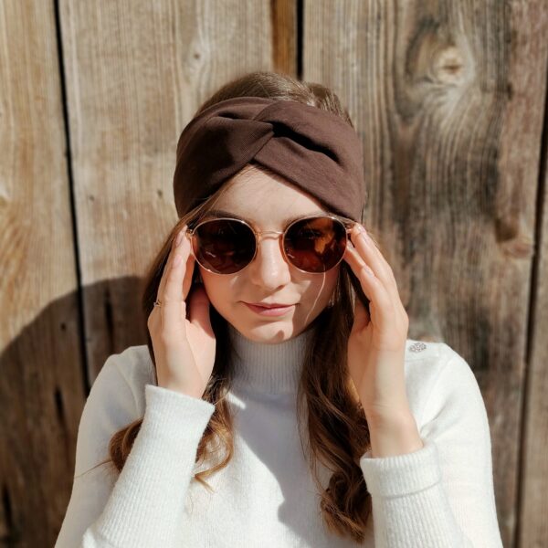 Opaska turban handmade brązowa – Zszywka