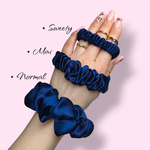 Scrunchie jedwabna granatowa handmade